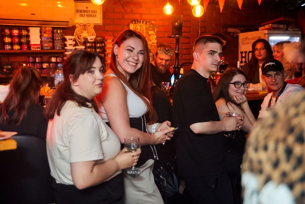 Гости вечеринки HookahPlace