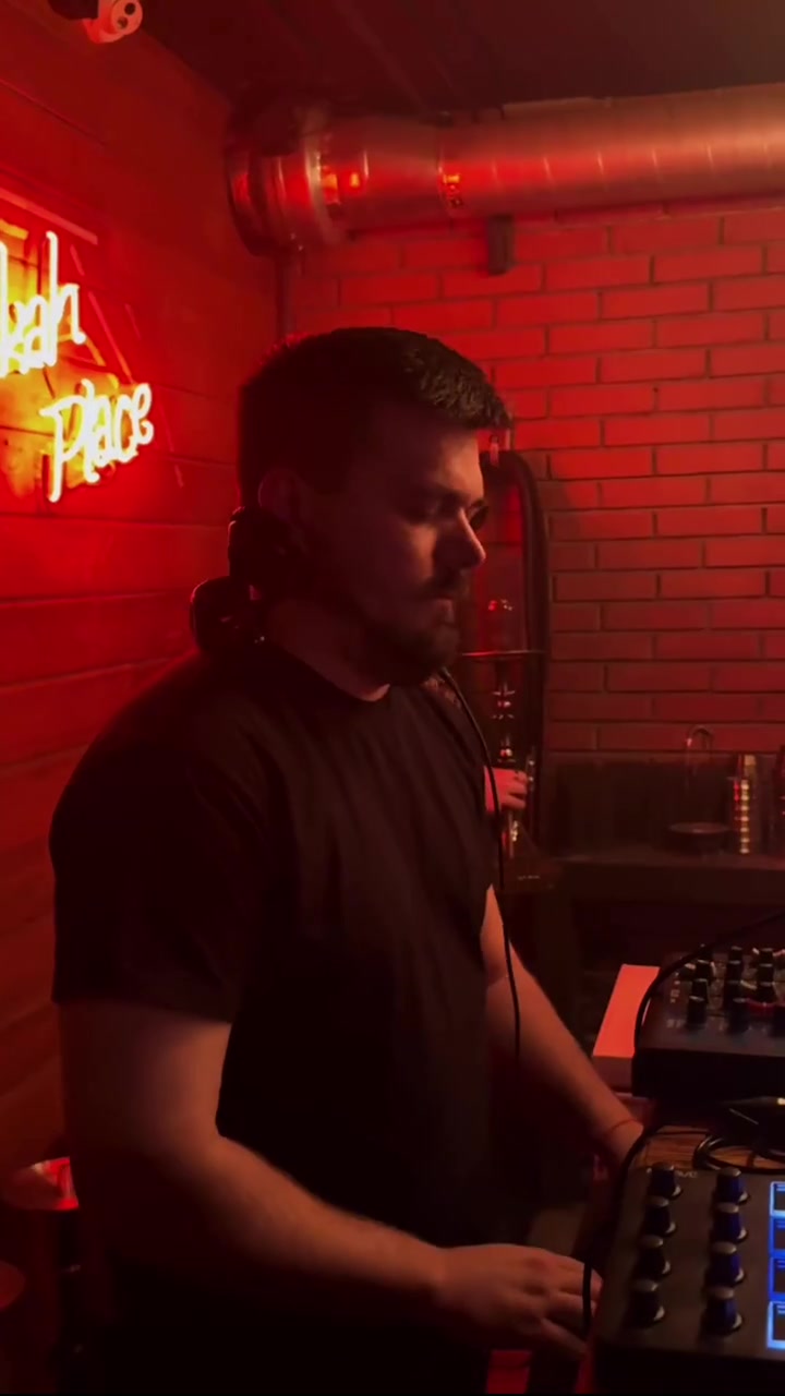 Видео: атмосфера вечера в HookahPlace
